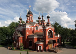Церковь Святой Троицы в Сходне